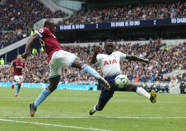  安东尼奥凌空抽射，铁锤帮客场击败小蜜蜂