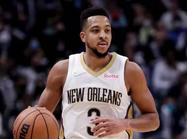  麦科勒姆爆发鹈鹕客场力克公牛获连胜